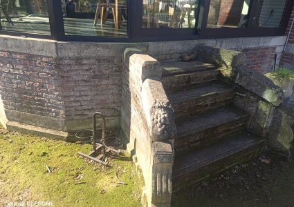 Gesloten trap van jaren